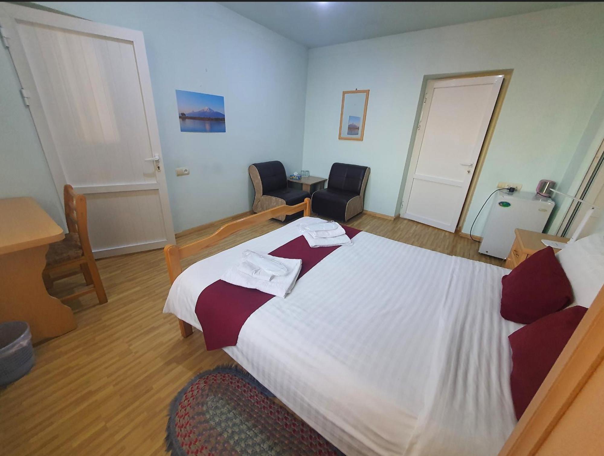 Kesabella Touristic House Panzió P'arak'ar Kültér fotó